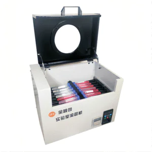 Bottle roller machine
